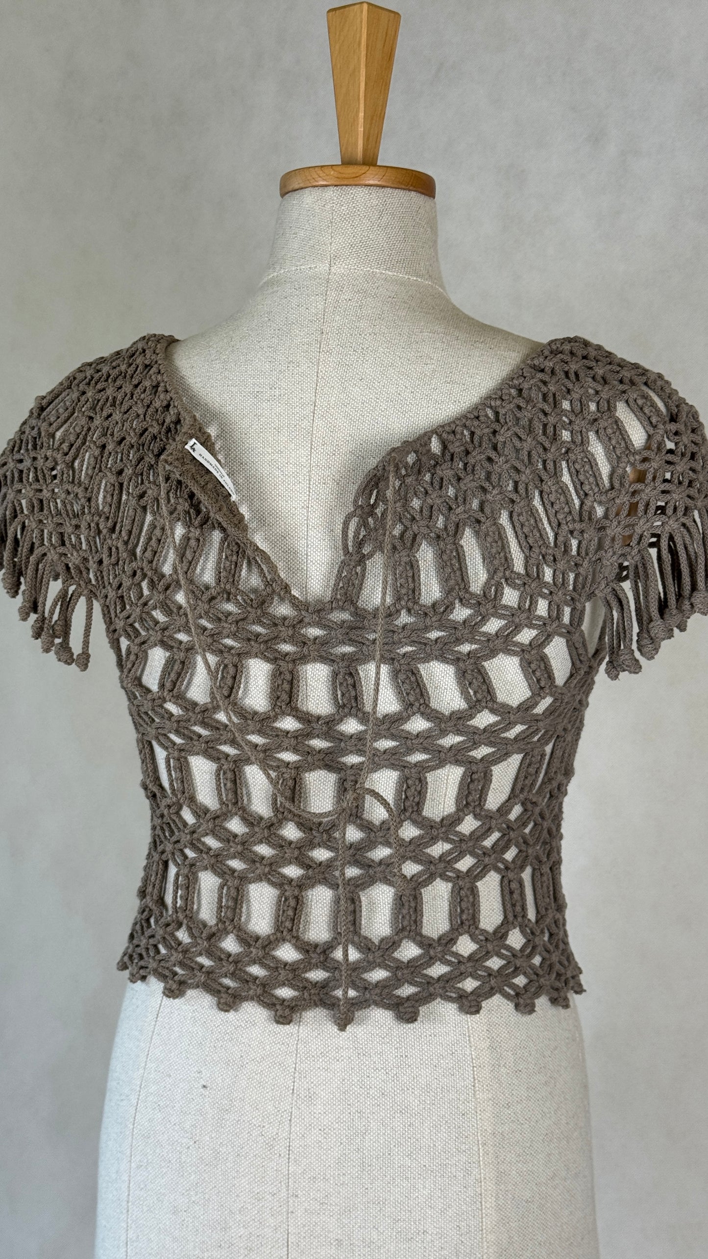 Top Sunny z frędzlami